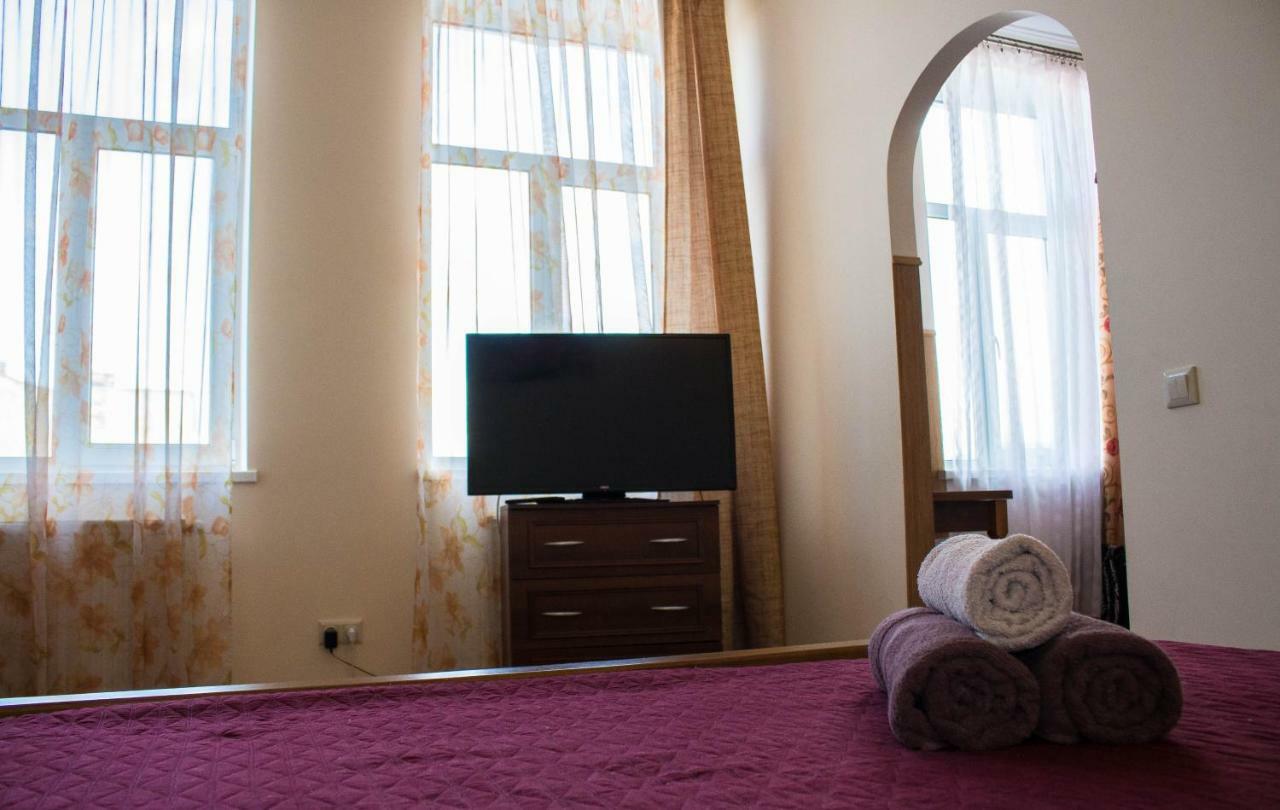 Квартира В Центрі Вулиця Балабана 29 Біля Краківського Ринку Lviv Ngoại thất bức ảnh