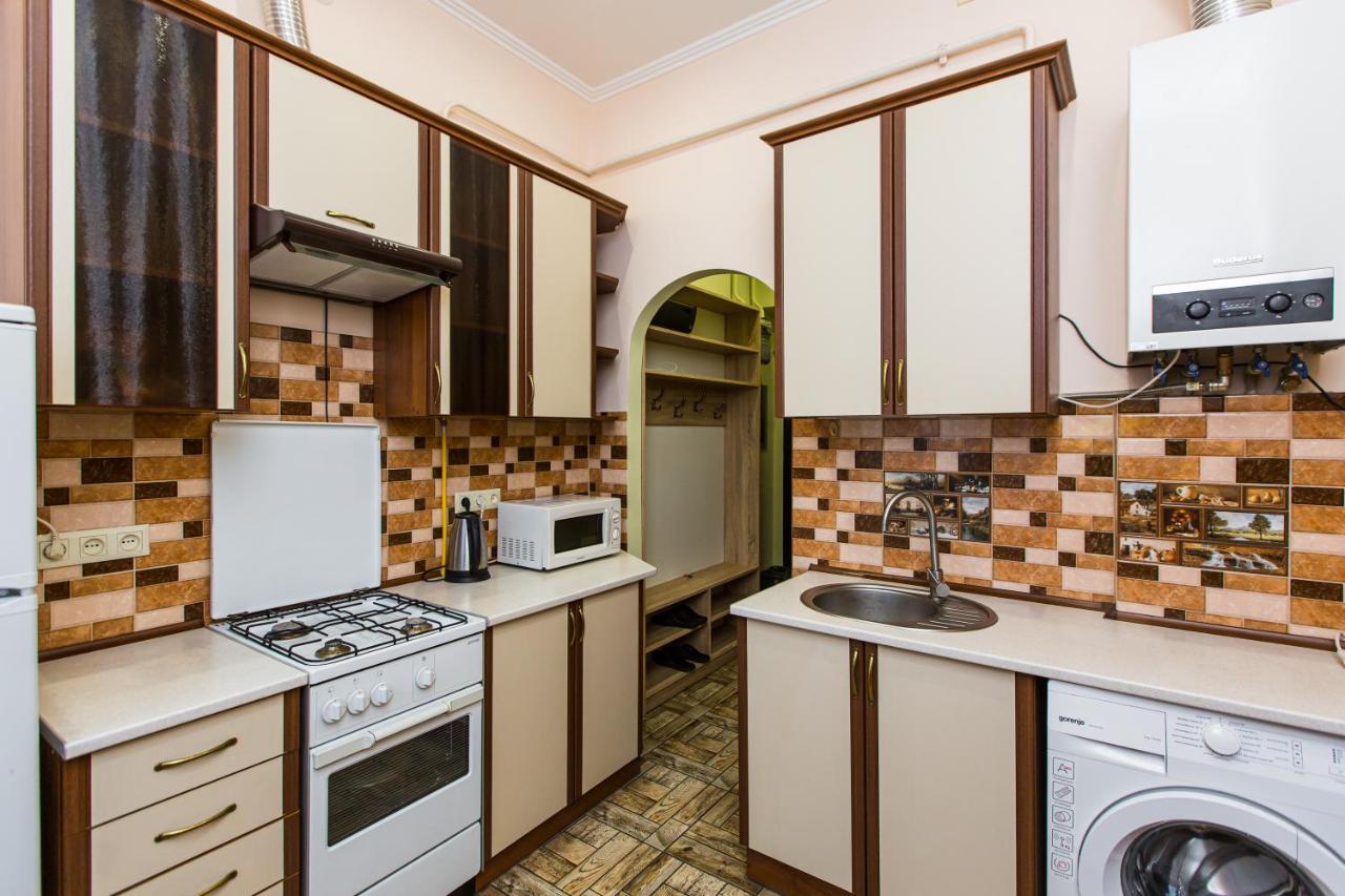 Квартира В Центрі Вулиця Балабана 29 Біля Краківського Ринку Lviv Ngoại thất bức ảnh